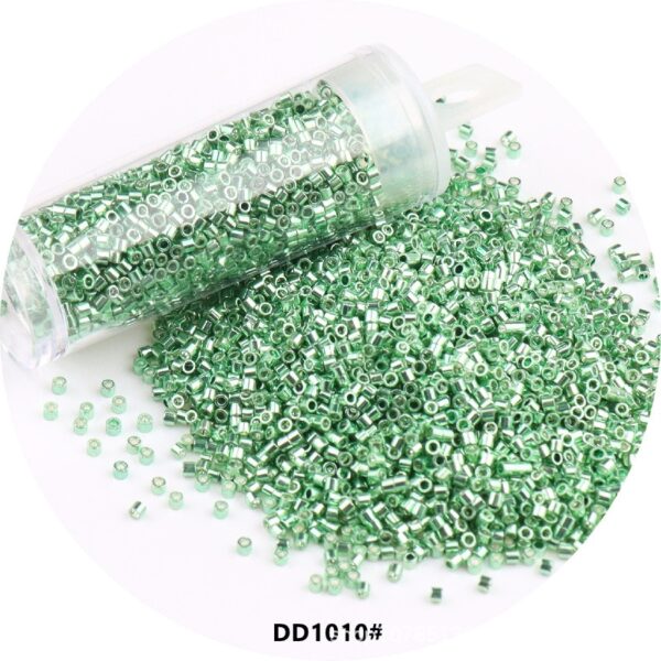 840pcs Metallic Glass Seed Beads: Perfect for DIY Jewelry - Image 12