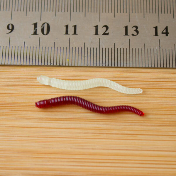 20/50PCS: Lifelike Smell Red Soft Earthworm - Image 6